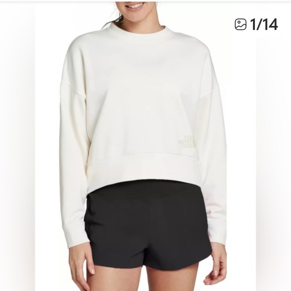North Face Crop Horizon Performance Crew Sweatshirt. Gardenia White. Size M